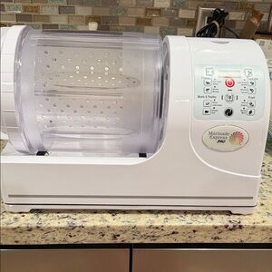 Marinade Express Pro White Machine